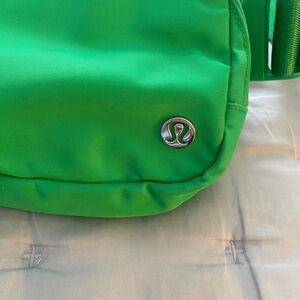 Lululemon Athletica Vibrant Green Belt Bag Like New